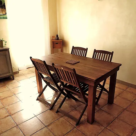 Le Logis De La Fontaine Apartment *