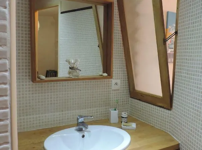 Le Logis De La Fontaine 아파트 Ceyreste